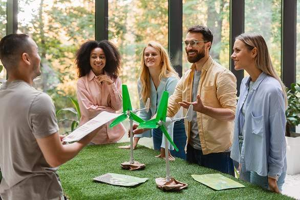 Top 5 Tips to Build a Strong Professional Network and Land Jobs on VocalPanda’s Feed 
